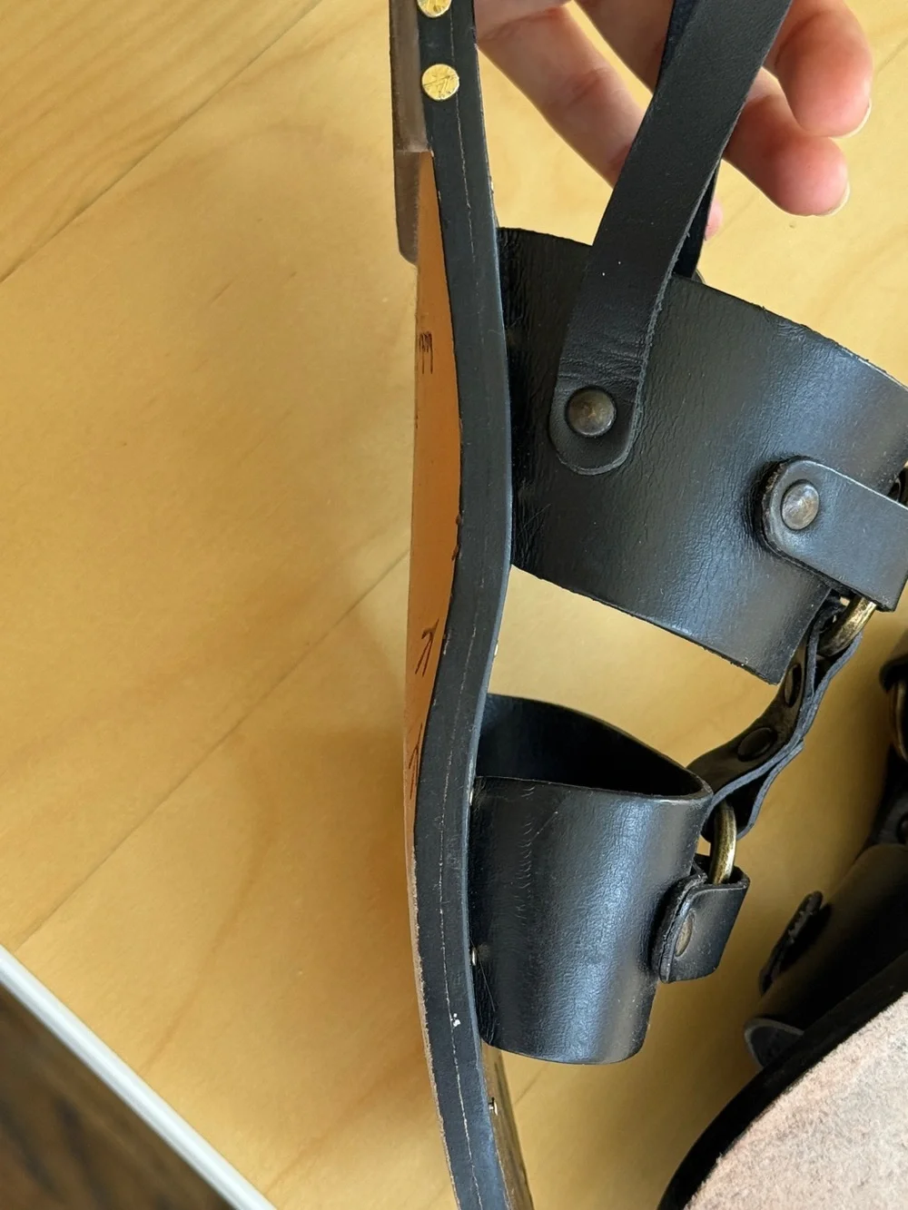 beek leather sandals